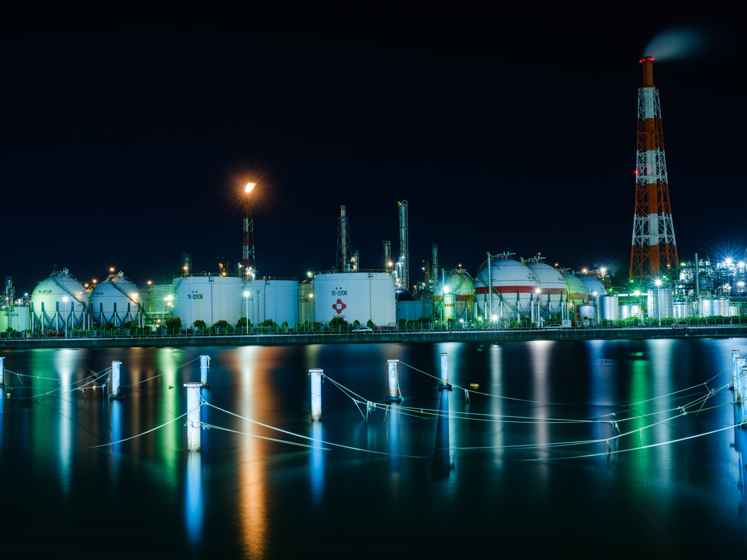 四日市工場の夜景