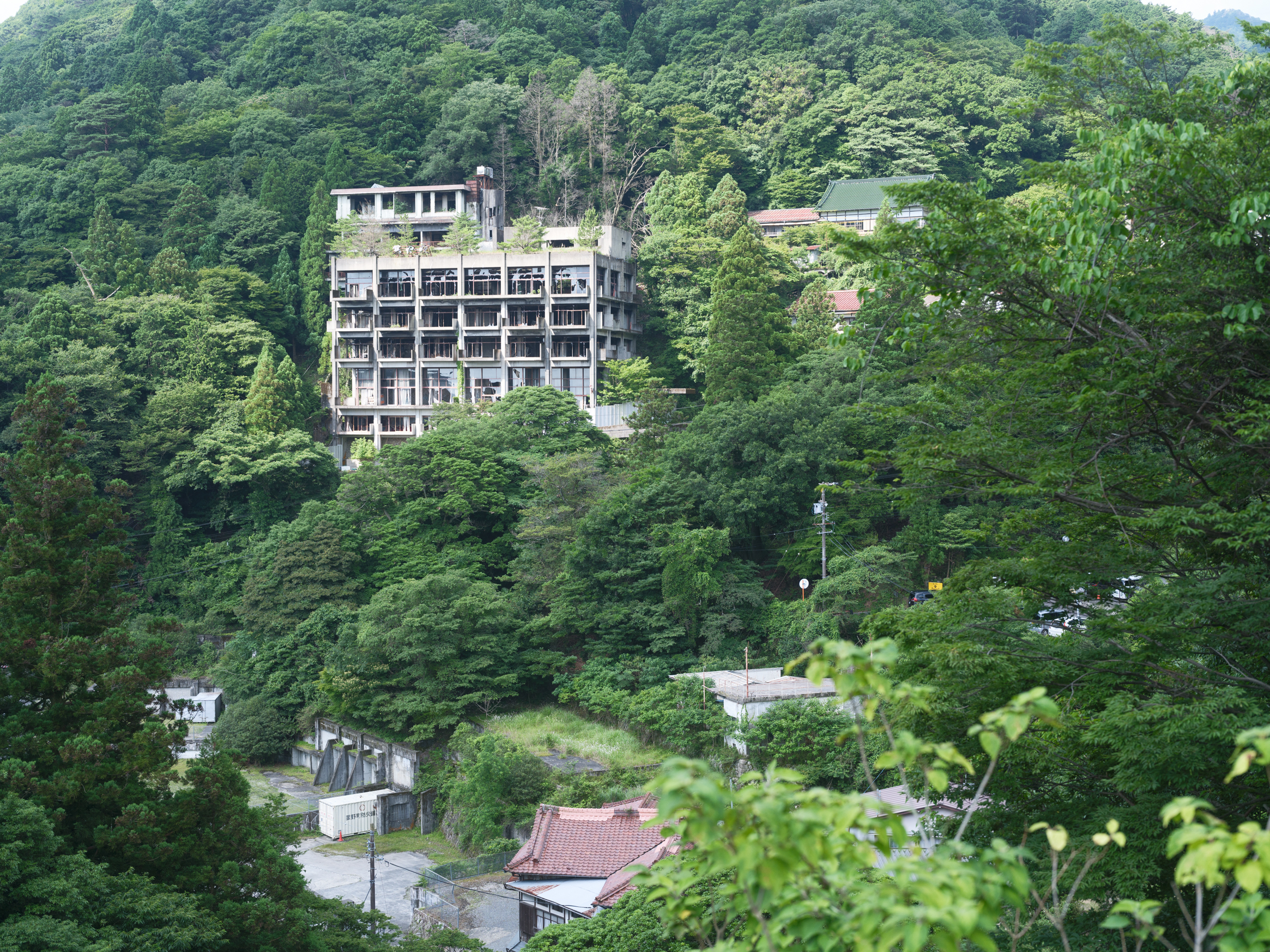 湯の山温泉廃墟